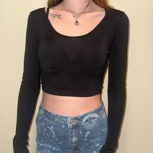 Windsor Elegant Black Crop Top
